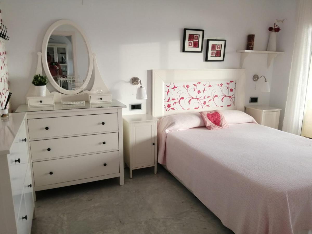 Holidays2Benalmadena Torrequebrada Sea View Front Beach With Pool Parking & Terraces Exterior photo